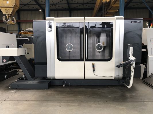 centre d'usinage DMG DMF 180-7 3 axes