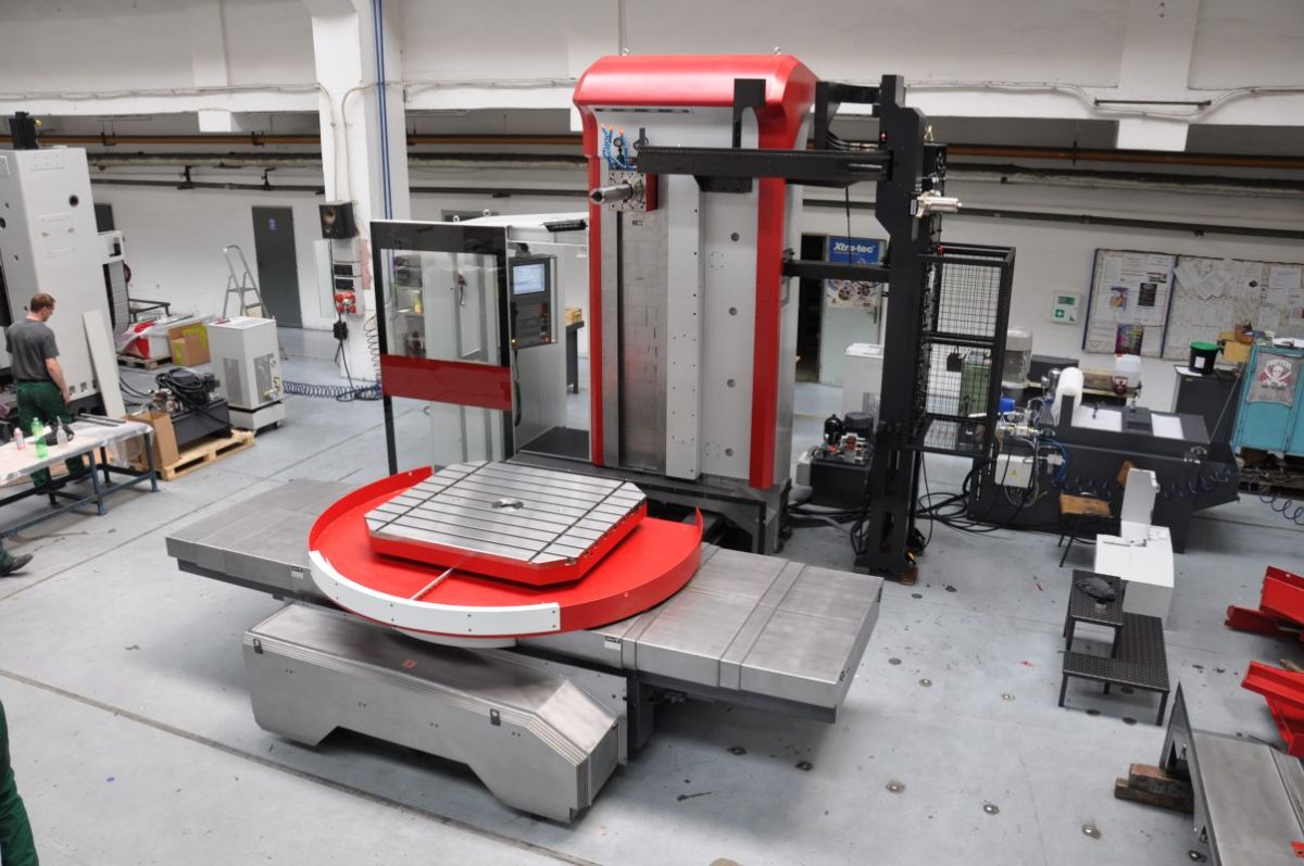 Aléseuse CNC Fermat avec table à mouvements croisés type WFC10